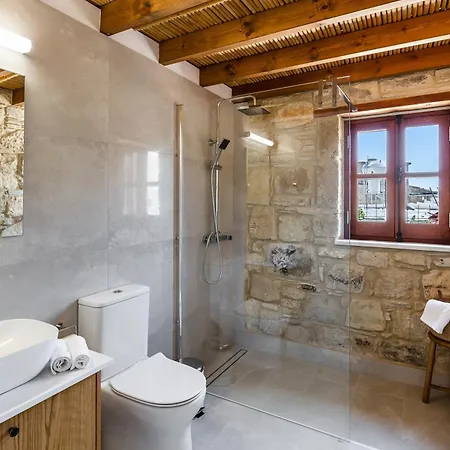 아파트 The Calopes